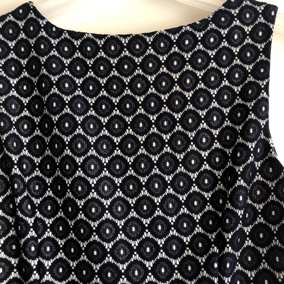 Women’s Fit and Flare Dress Size 6 - Picture 7 of 7